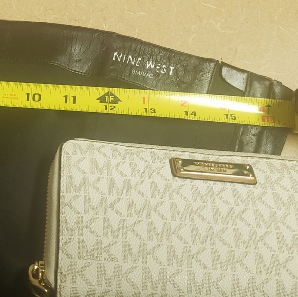 NINE WEST Boots - Picture 7 of 8